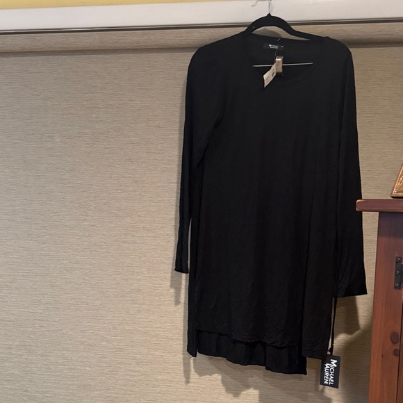 Michael Lauren Dresses & Skirts - Michael Lauren Classic Black Long Sleeve Dress